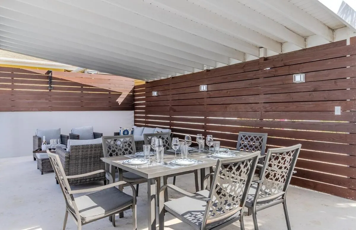 5 Minutes To Eagle Beach Blue Lagoon By Bocobay Palm Beach Villa